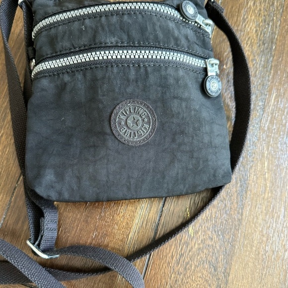 Kipling triple zip cross body bag - Picture 12 of 12